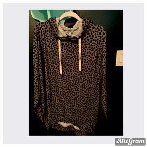 Lightweight, long sleeve leopard print hoodie
